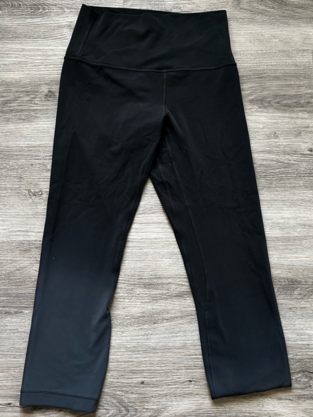 Lululemon High-Rise Black Capris